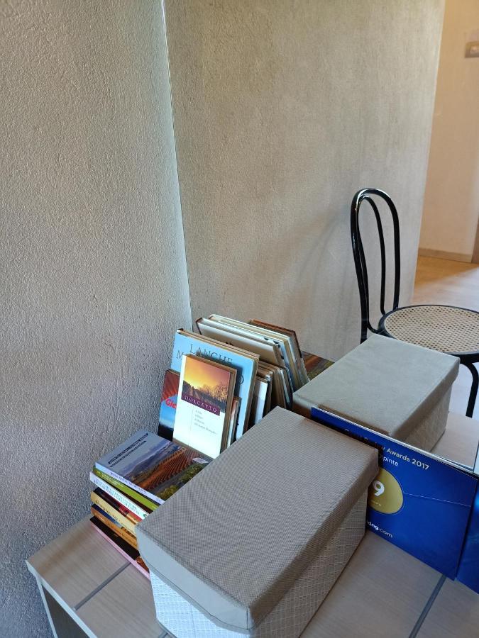 Apartmán Vite Dipinte 1 Bilocale In Langa Novello Exteriér fotografie