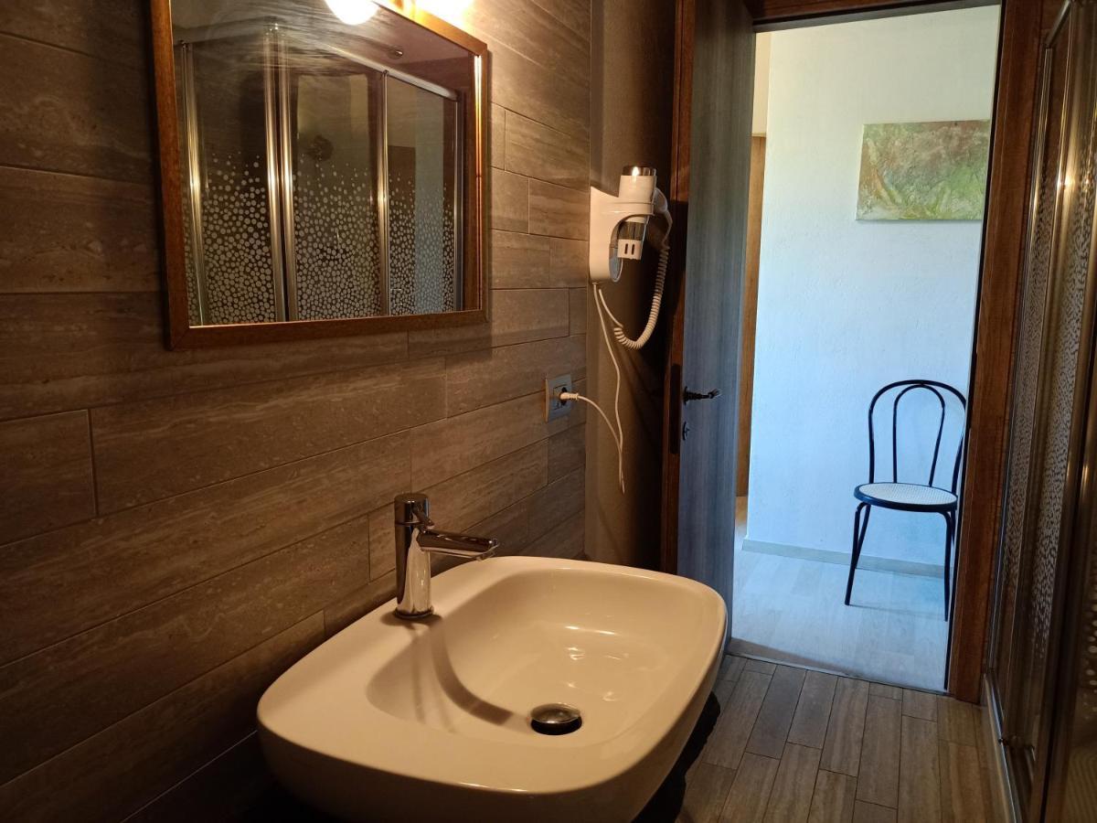 Apartmán Vite Dipinte 1 Bilocale In Langa Novello Exteriér fotografie