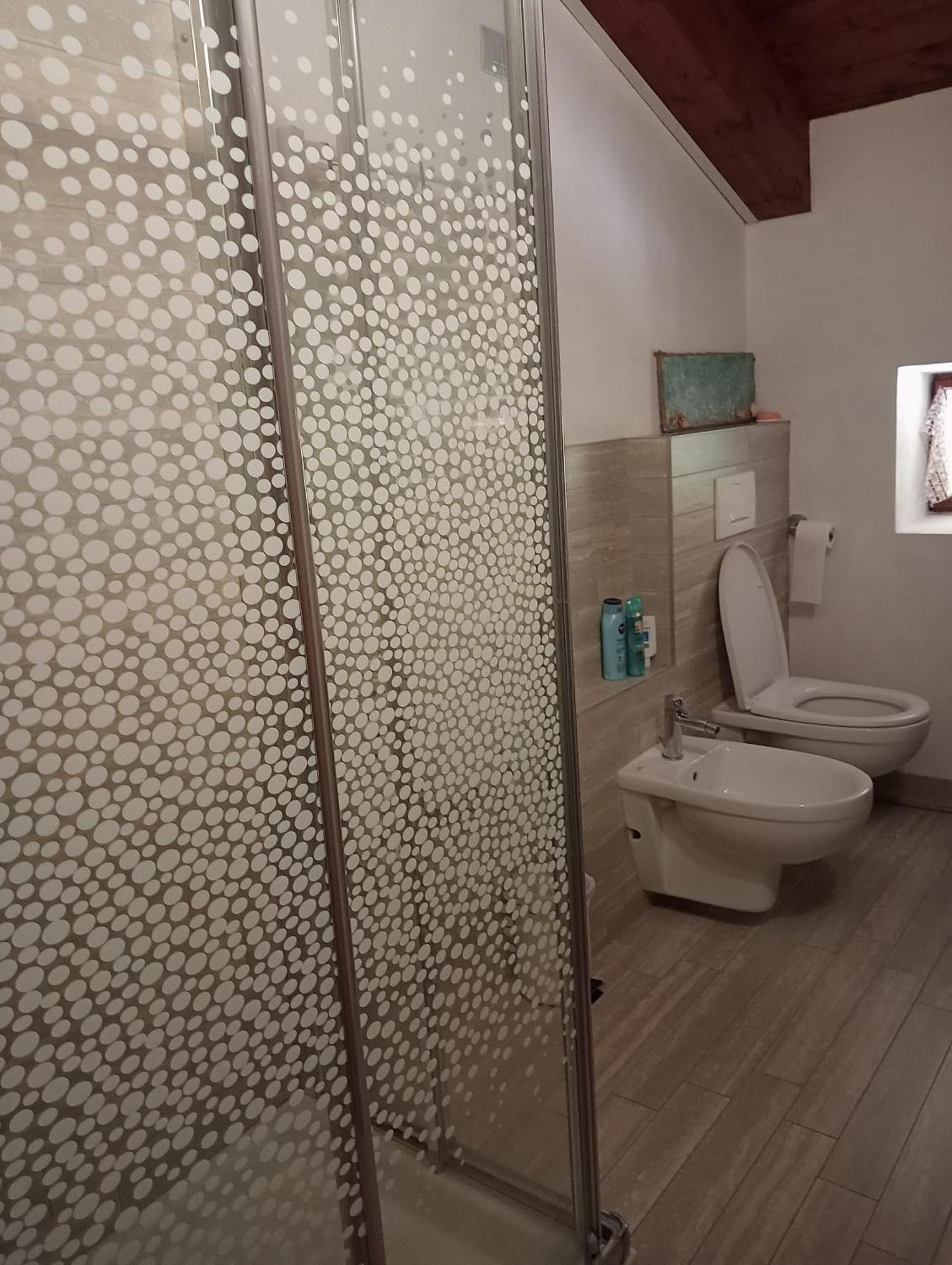 Apartmán Vite Dipinte 1 Bilocale In Langa Novello Exteriér fotografie